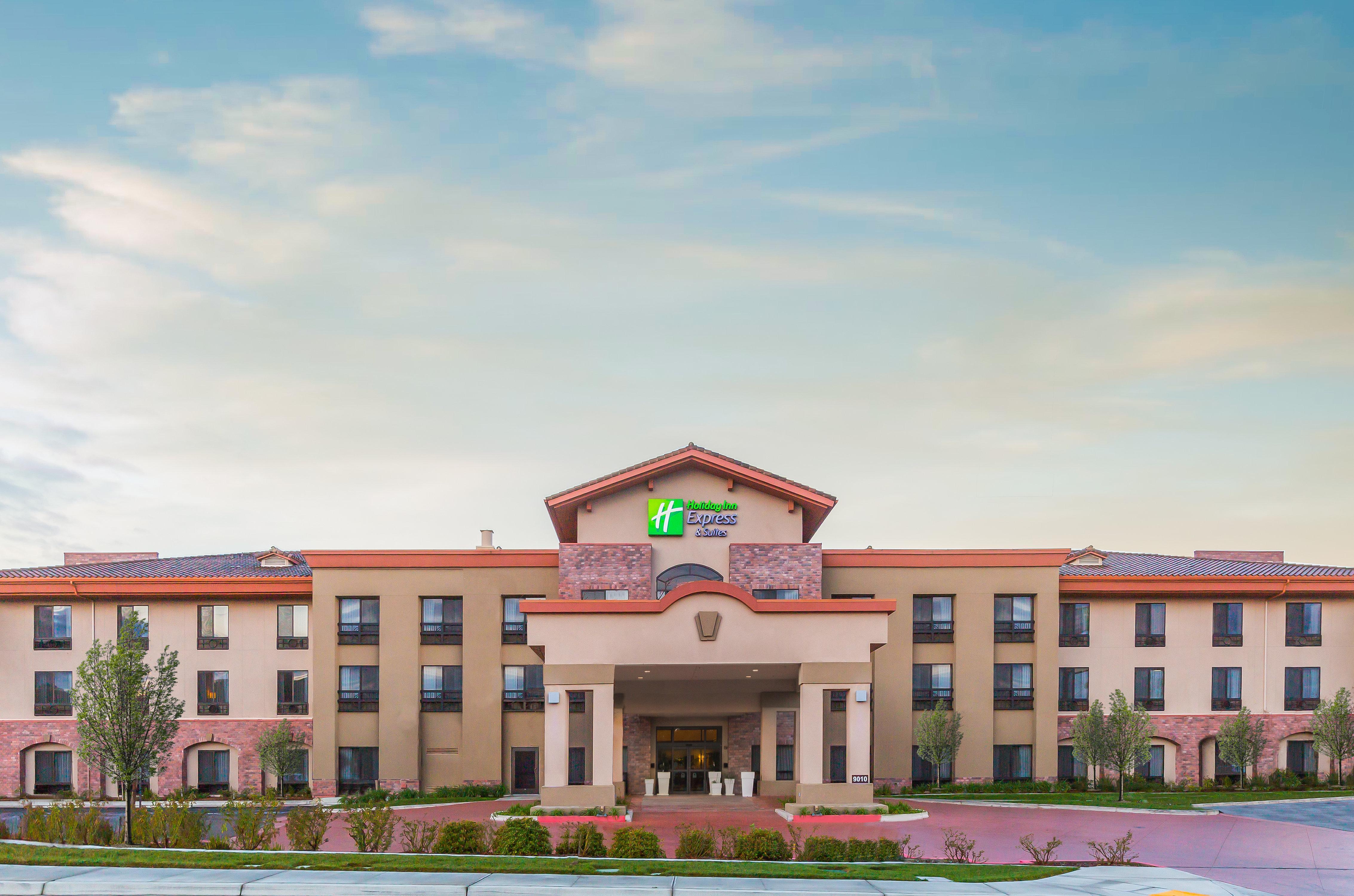 Holiday Inn Express Hotel & Suites Atascadero By Ihg Esterno foto