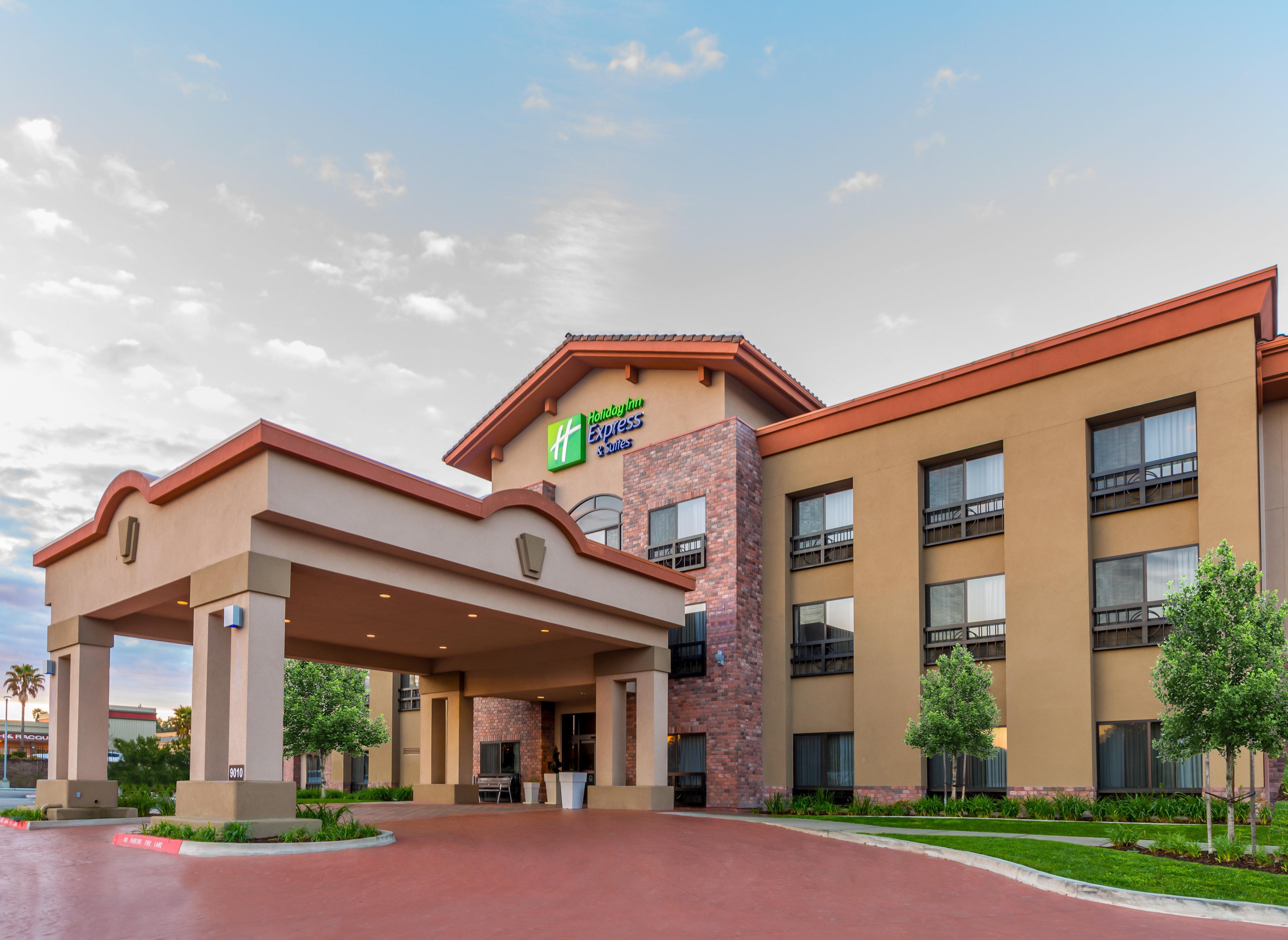 Holiday Inn Express Hotel & Suites Atascadero By Ihg Esterno foto
