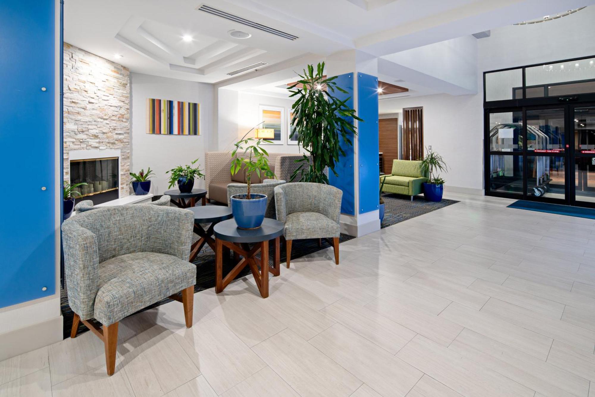Holiday Inn Express Hotel & Suites Atascadero By Ihg Esterno foto